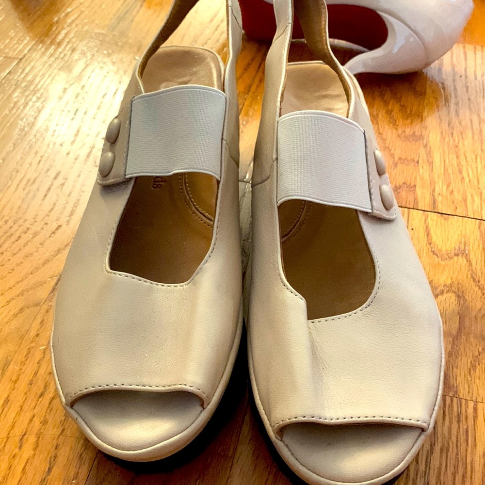 LamourDesPieds size 9.5 nwot leather sandals